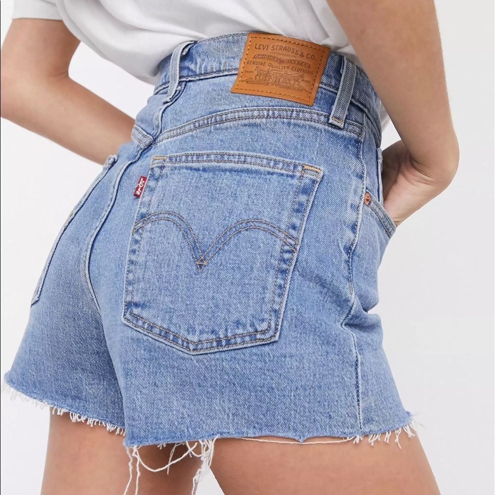 NWT Levi's Ribcage denim | jean shorts